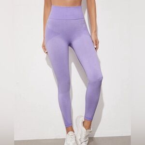 Seamless Light Purple Leggings | High Waisted Yoga/Gym Pants | Size Small NWOT